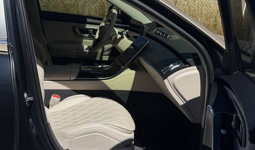 Mercedes Mybach – Auto Noleggio Aeroporto Canova o Stazione F.F.S.S. Treviso