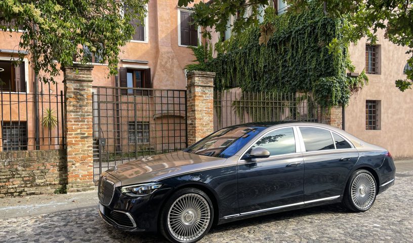 Mercedes Mybach – Auto Noleggio Aeroporto Canova o Stazione F.F.S.S. Treviso