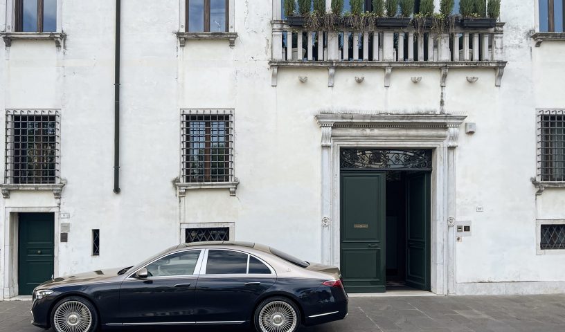 Mercedes Mybach – Auto Noleggio Aeroporto Canova o Stazione F.F.S.S. Treviso