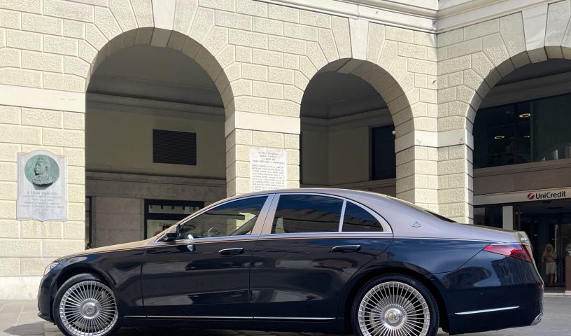 Mercedes Mybach – Auto Noleggio Aeroporto Canova o Stazione F.F.S.S. Treviso
