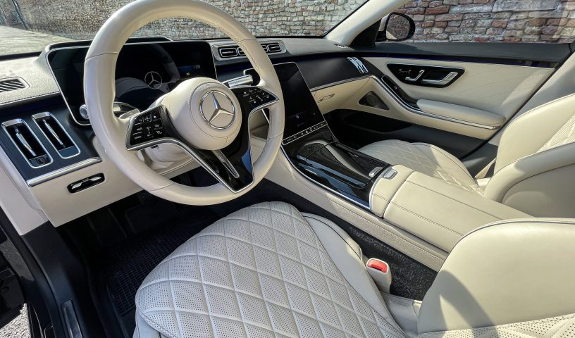 Mercedes Mybach – Auto Noleggio Aeroporto Canova o Stazione F.F.S.S. Treviso