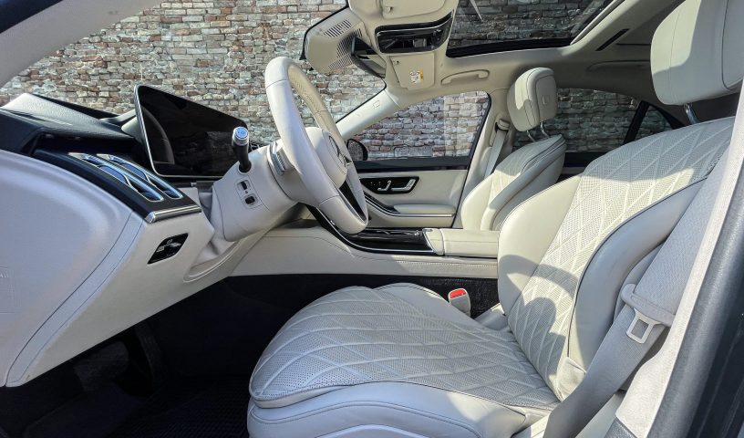 Mercedes Mybach – Auto Noleggio Aeroporto Canova o Stazione F.F.S.S. Treviso