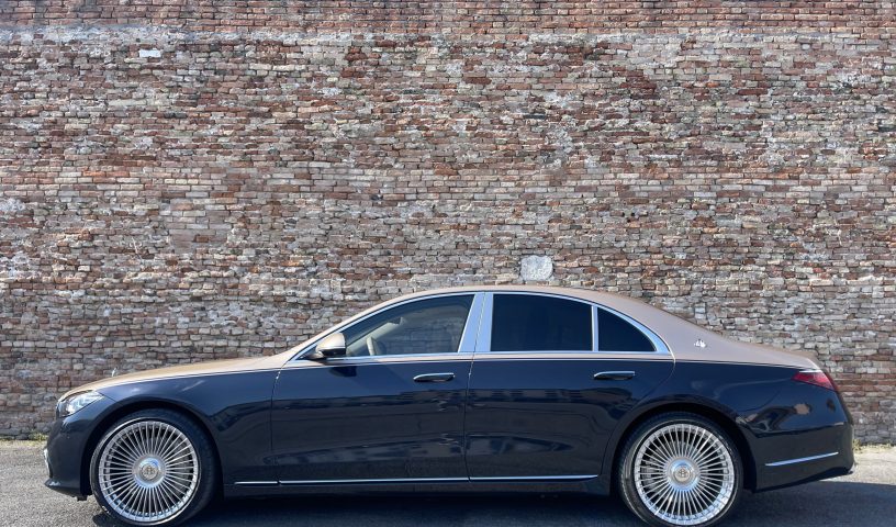 Mercedes Mybach – Auto Noleggio Aeroporto Canova o Stazione F.F.S.S. Treviso